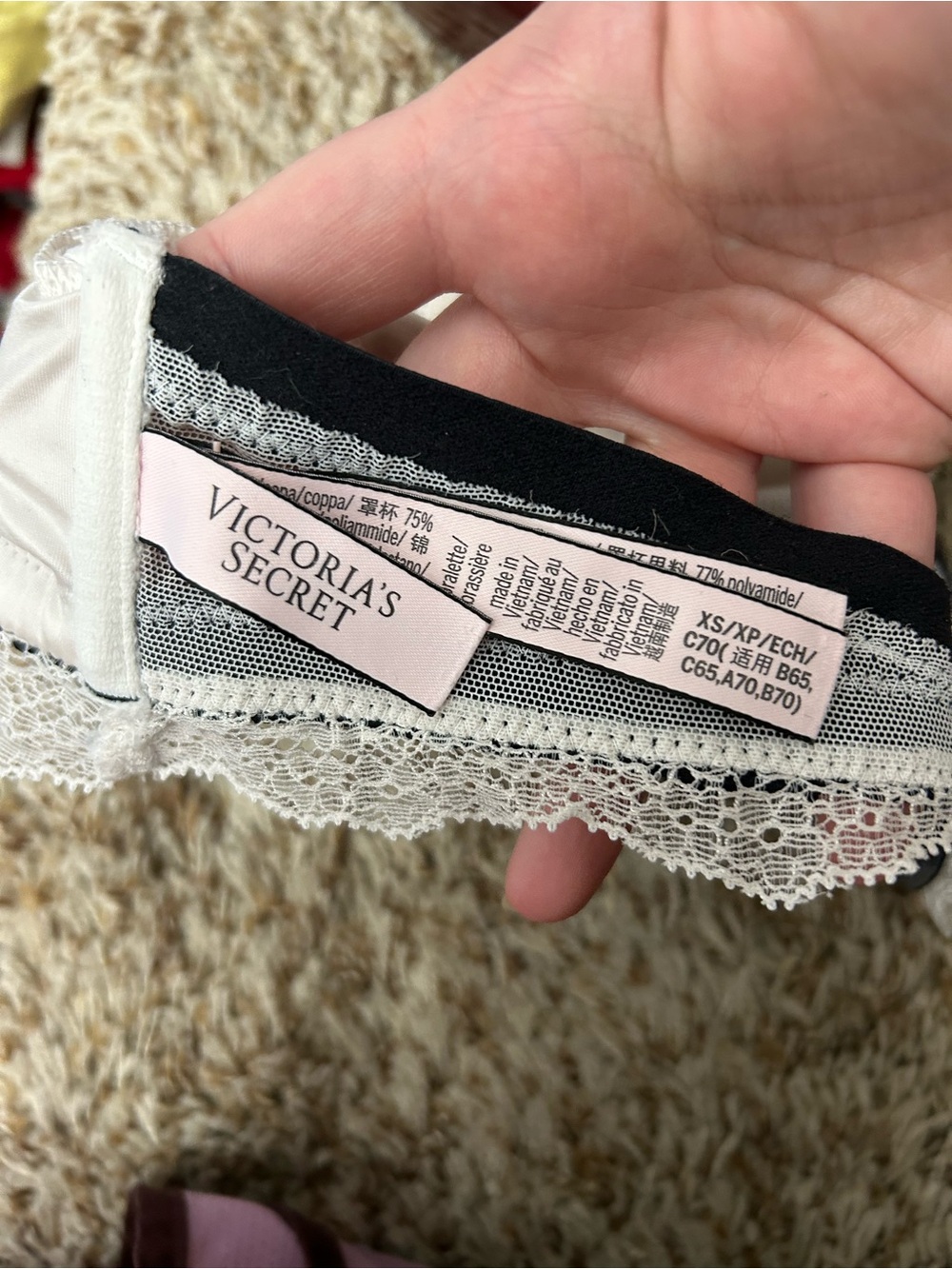 Victoria’s Secret Chantilly Lace Front-Close Bralette White/Black Velvet Trim XS - Picture 5 of 5